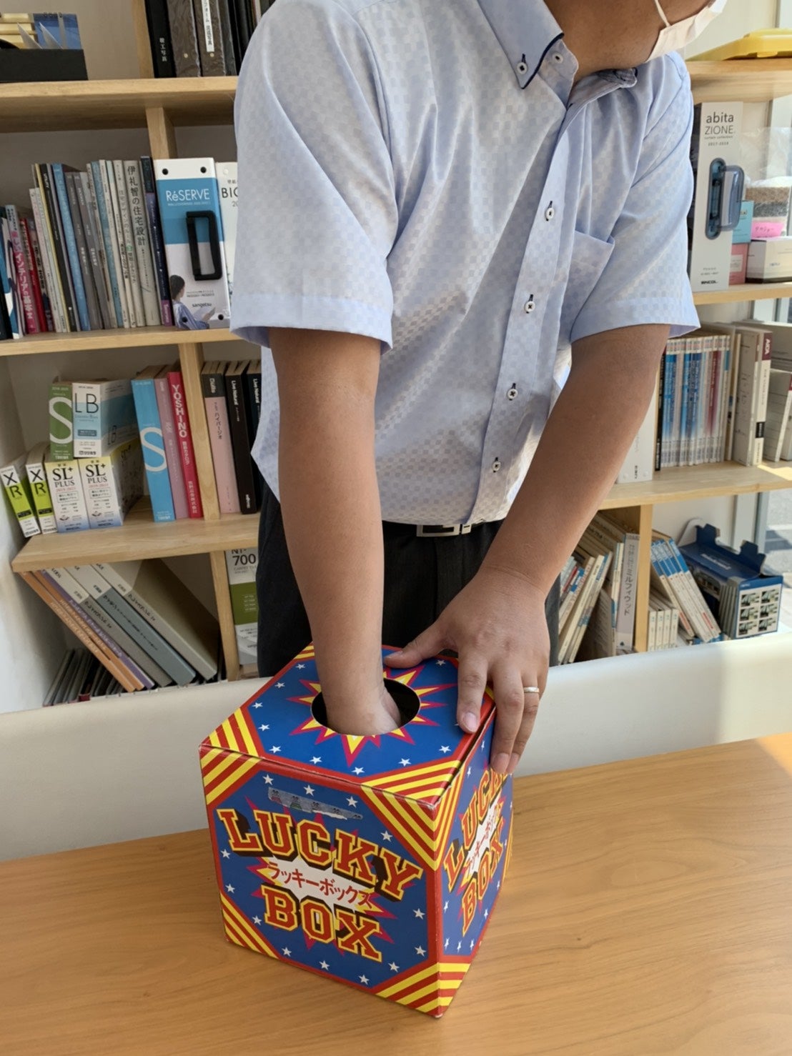 お楽しみＢＯＯＫの抽選を行いました☆