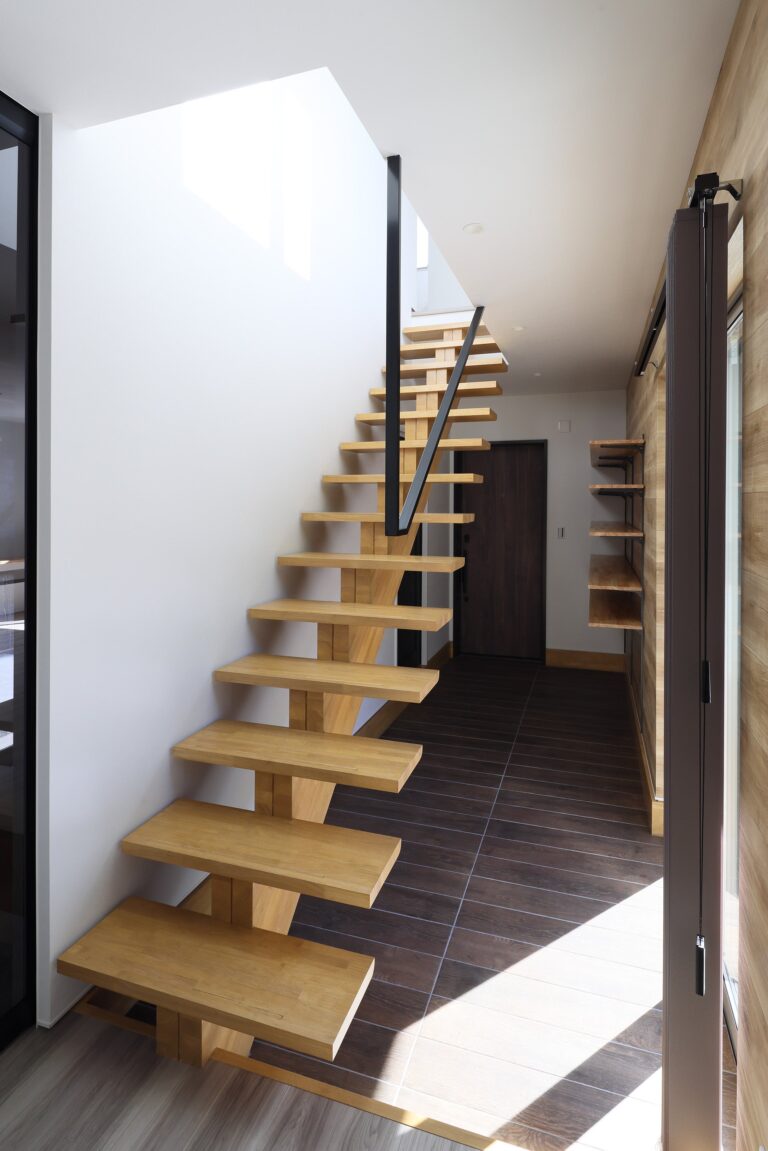 ひろびろ玄関土間のあるおうち☆新築注文住宅完成！