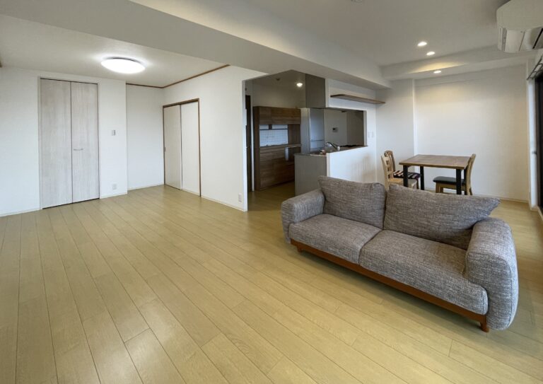 マンションリフォーム☆和室をリビングへ取りこんで広々～♪